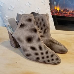 Marc Fisher - Pointed Toe - Perforated - Elastic Ankle - Heels - SZ 7.5